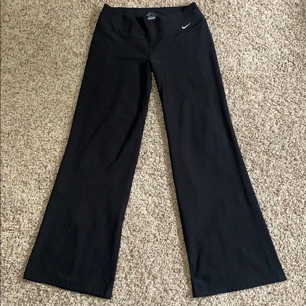 Nike Dri Fit Lounge Pants